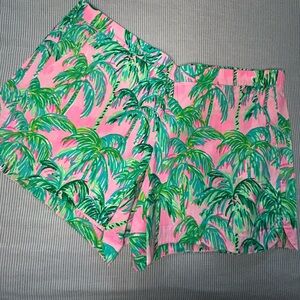 NWOT Lilly Pulitzer Pink and Green Palm Print Shorts